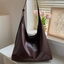 Bolsa de Ombro Soft Moderna com Necessaire Femory: Praticidade e Estilo para o Seu Dia a Dia