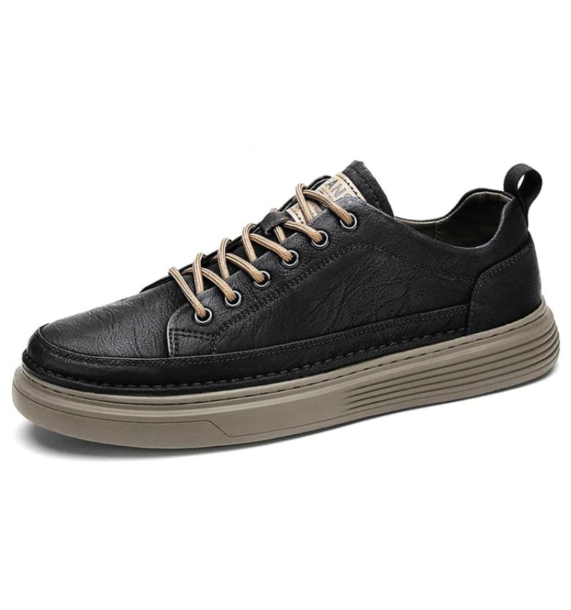 **Tênis Masculino de Couro Genuíno - Estilo e Conforto com Agostini**