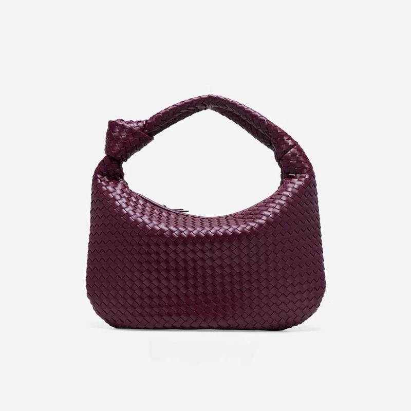 Bolsa Hobo Elena em Couro Trançado – Estilo e Conforto para o Seu Dia a Dia