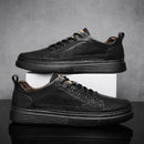 **Tênis Masculino de Couro Genuíno - Estilo e Conforto com Agostini**