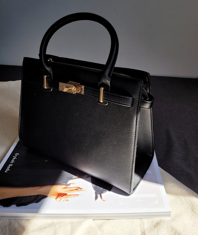 Bolsa Média Suzi – Praticidade e Estilo Para Seu Dia a Dia