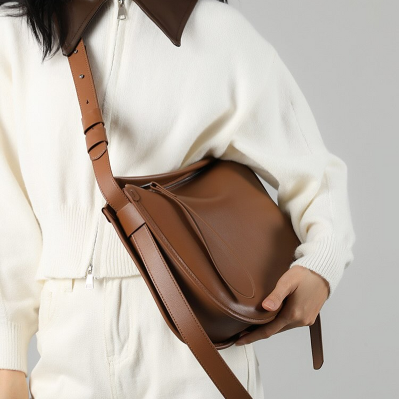 Bolsa de Ombro Lira: Elegância e Praticidade para o Seu Dia a Dia