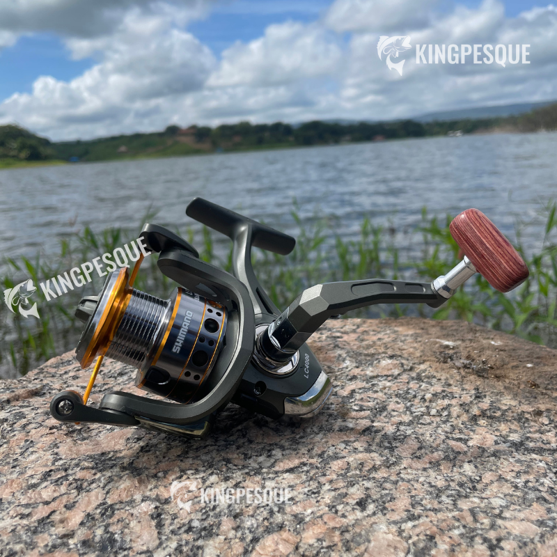 Molinete Shimano Com Drag de 10 kg e 12 Rolamentos Para Uma Pesca Eficiente e Confiável