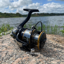 Molinete Shimano com Drag de Até 15kg e 19 Rolamentos para Rotação Impecável + Óculos de Sol Polarizados Grátis para Aventuras ao Ar Livre
