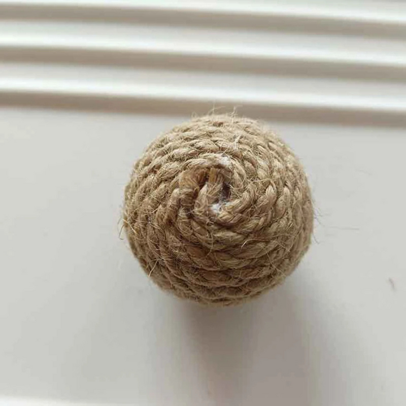 Bola de Sisal para Gatos: Brinquedo que Estimula a Diversão e o Conforto