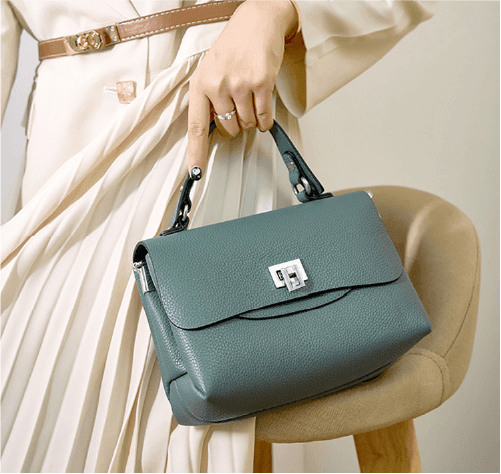 Bolsa Compacta de Couro Genuíno Femory para Conquistar Estilo e Praticidade