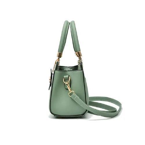 Elegância e Conforto: Bolsa Feminina em Couro Floraris