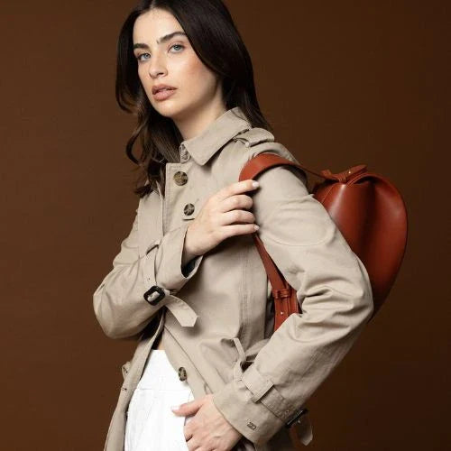 Bolsa Meia Lua com Textura Pleated - Estilo e Praticidade para o Seu Dia a Dia