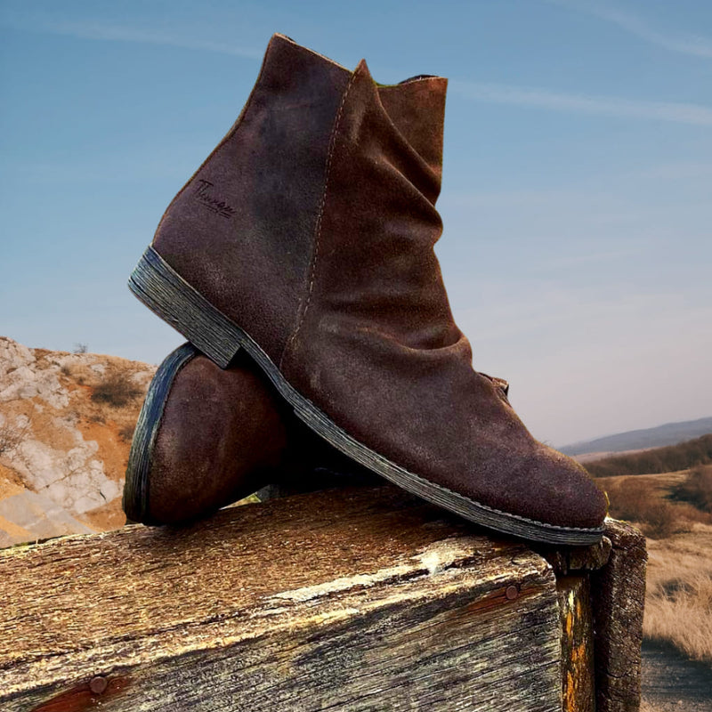 Bota Masculina de Couro Punk Vintage