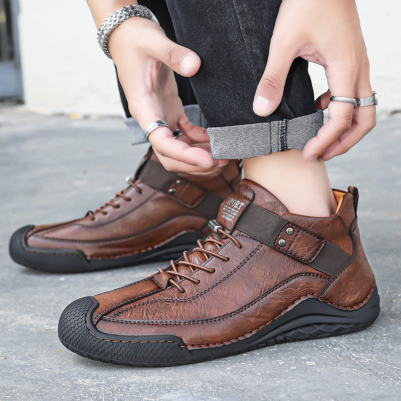 Bota Masculina de Couro Retrô Crock