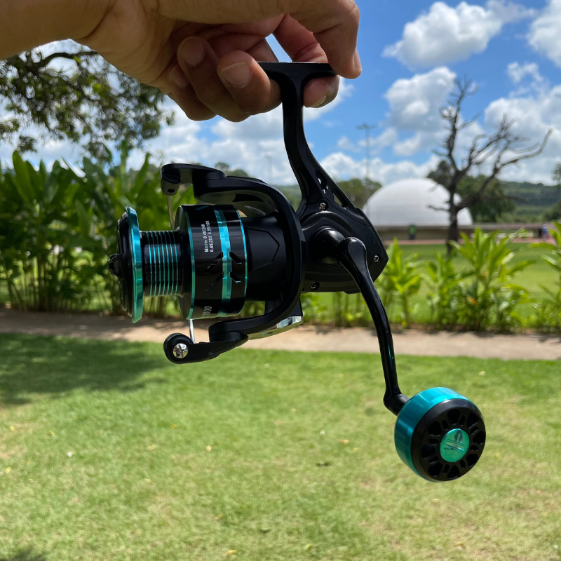 Molinete Kingpesque AzureX com Drag de Até 10kg + Óculos Polarizados Kingpesque Inclusos - Pesque com Conforto e Estilo