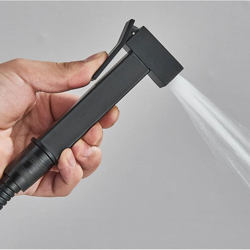 Ducha Higiênica Quadrada: Conforto e Praticidade para Seu Banheiro