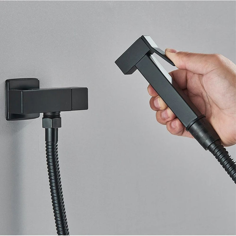 Ducha Higiênica Quadrada: Conforto e Praticidade para Seu Banheiro