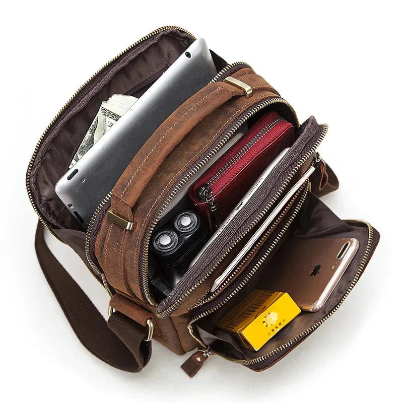 Mochila Hummer Premium em Couro de Vaca - Estilo e Conforto para o Seu Dia a Dia