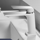 Torneira de Latão Modernista para Banheiro