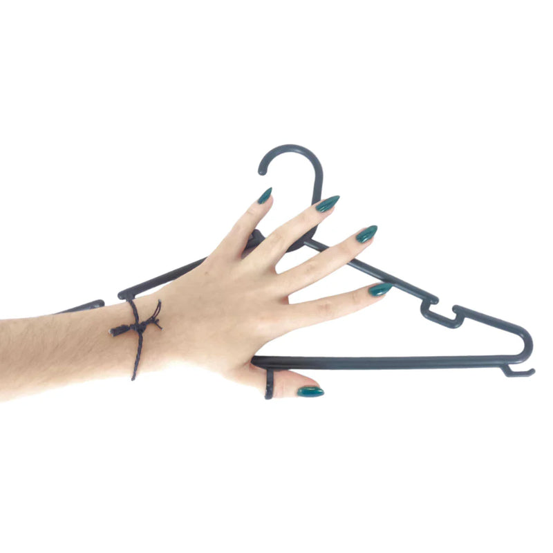 Conjunto de 30 Cabides Pretos Reforçados para Roupas – Organização e Estilo para Seu Armário