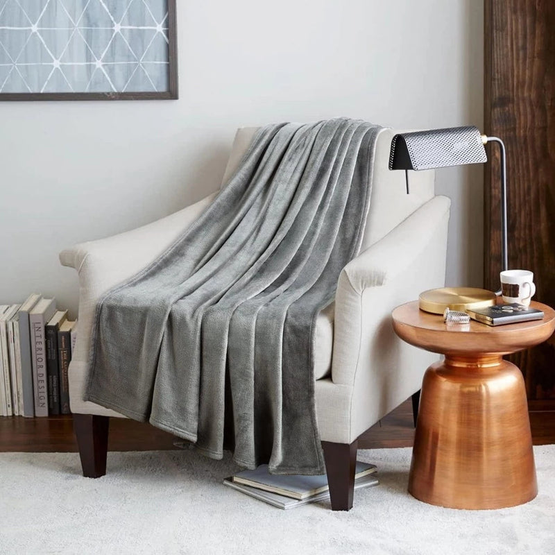 Conjunto de 4 Mantas Aveludadas em Microfibra para um Inverno Aconchegante