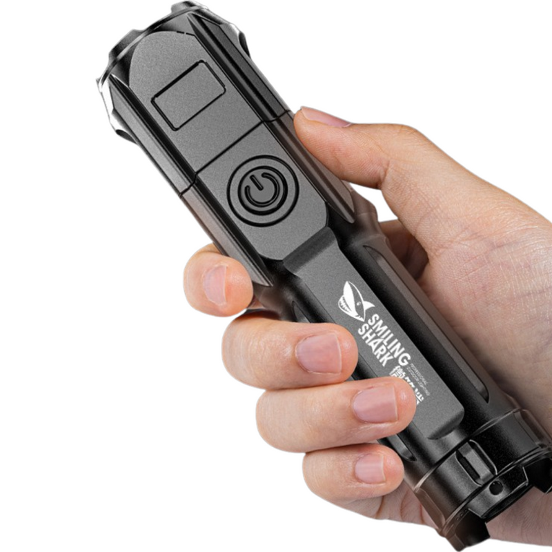 Lanterna Tática Portátil LED Recarregável USB: Iluminação Poderosa para Suas Aventuras