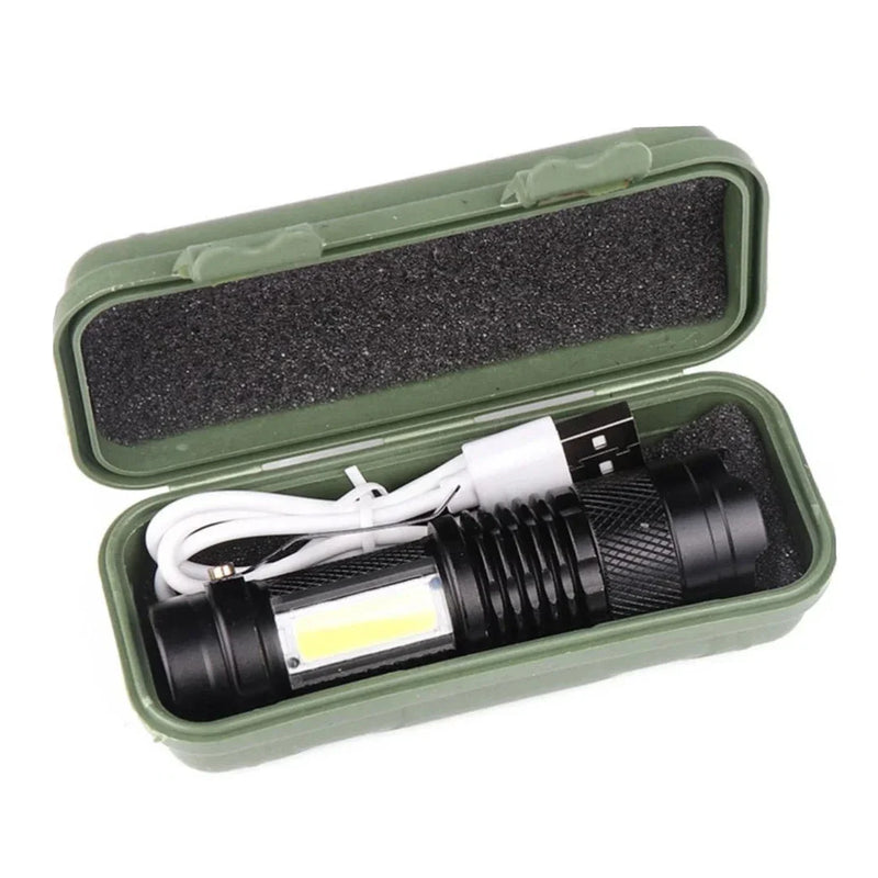 Lanterna Tática Potente para Aventuras Inesquecíveis