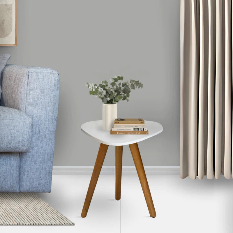 Mesinha Lateral Elegante com Pé Palito para Transformar Seu Espaço