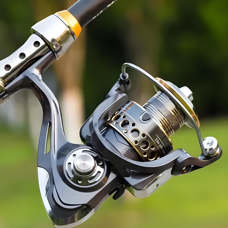 Molinete Shimano: Força de 15kg e 13 Rolamentos em Metal para Aventura sem Limites