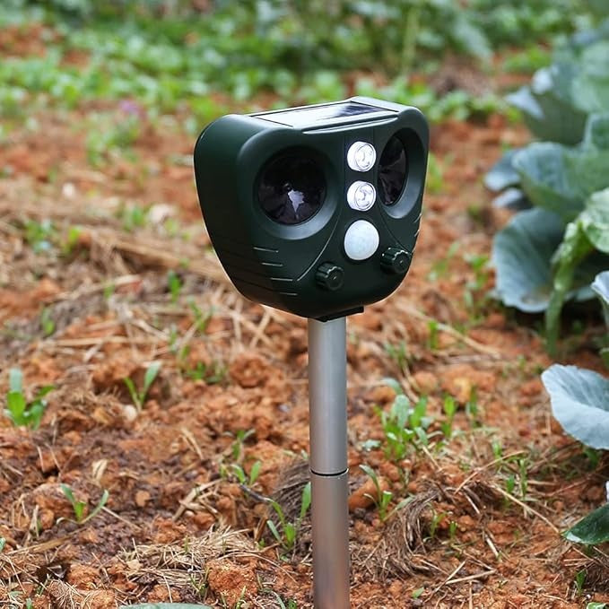 Proteção Eficaz Contra Animais e Pragas com Repelente Solar Ultra Sônico - PestFree