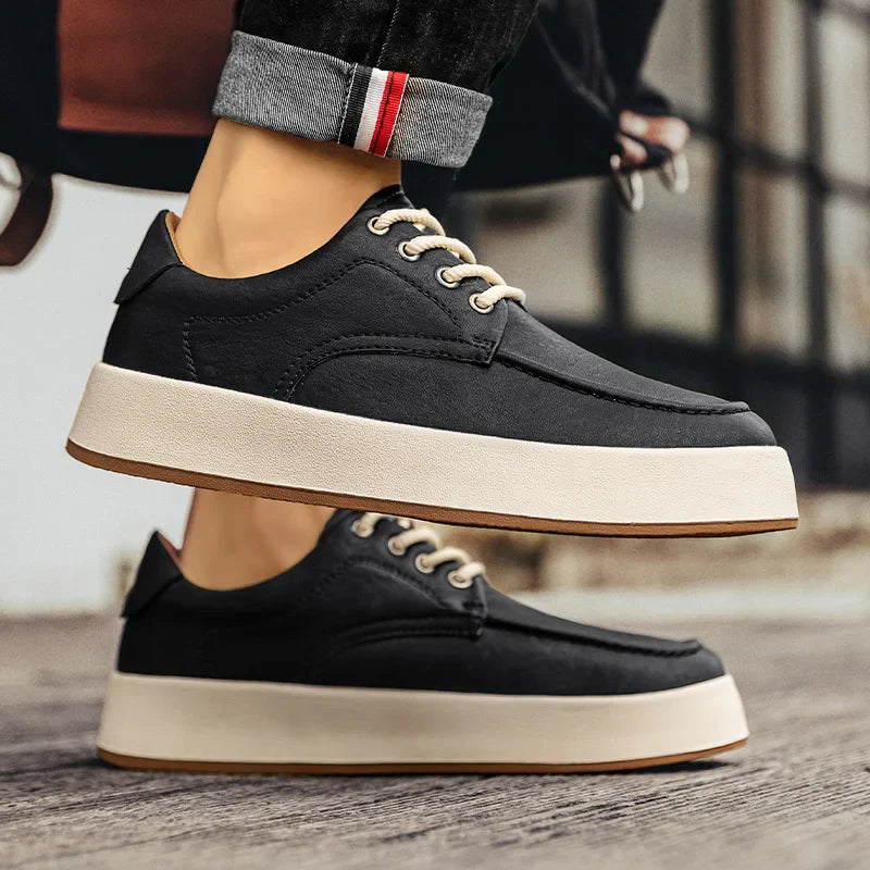 Sapatênis Masculino de Couro Genuíno Victoniro - Conforto e Estilo para o Seu Dia a Dia