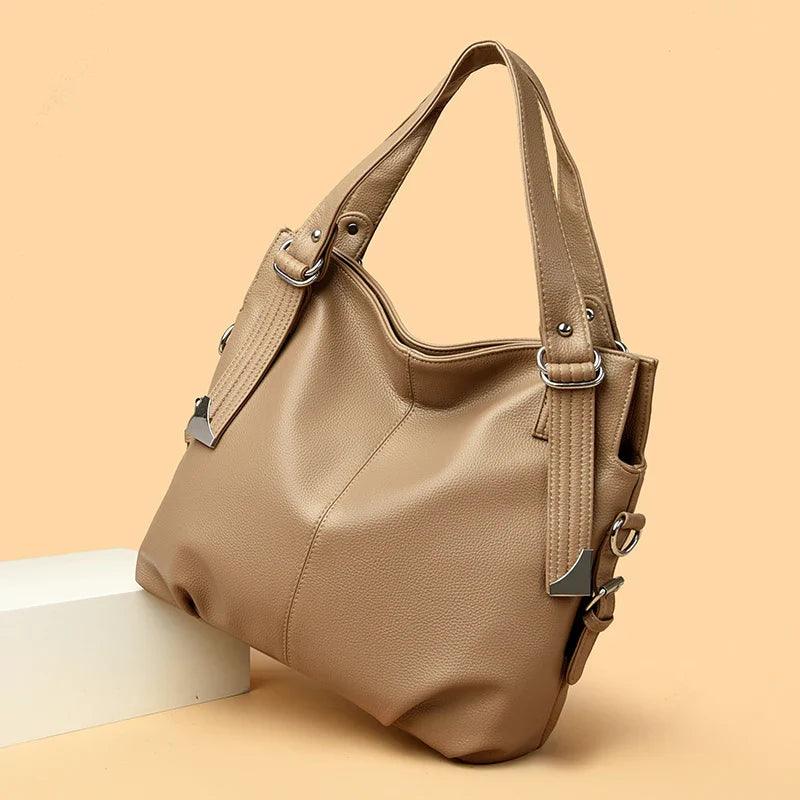 Bolsa Daisy em Couro Legítimo - Elegância e Praticidade para o Seu Dia a Dia