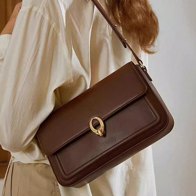 Bolsa de Ombro Jully: Conforto e Estilo para o Seu Dia a Dia