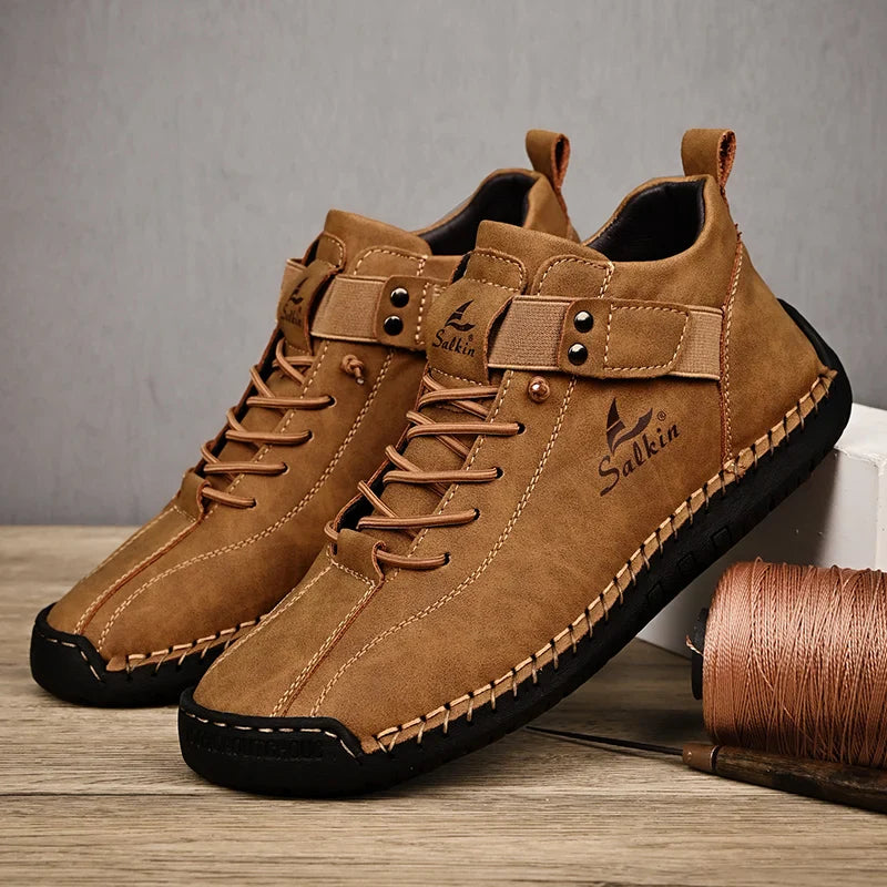 Bota Masculina Duncan em Couro Genuíno - Estilo e Conforto para o Seu Dia a Dia