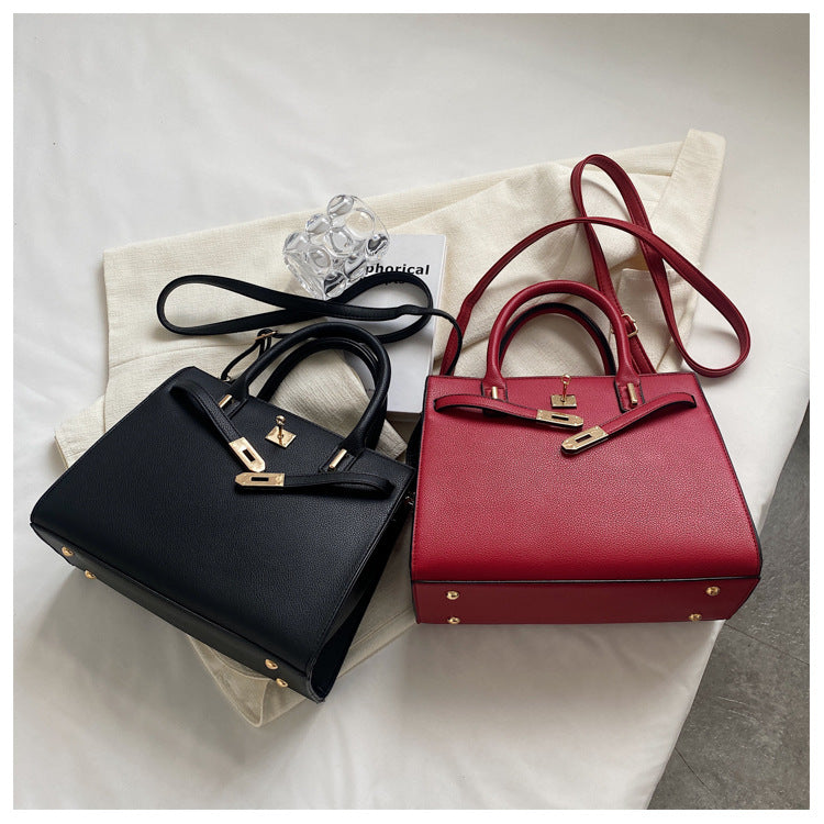 Bolsa Média Suzi – Praticidade e Estilo Para Seu Dia a Dia