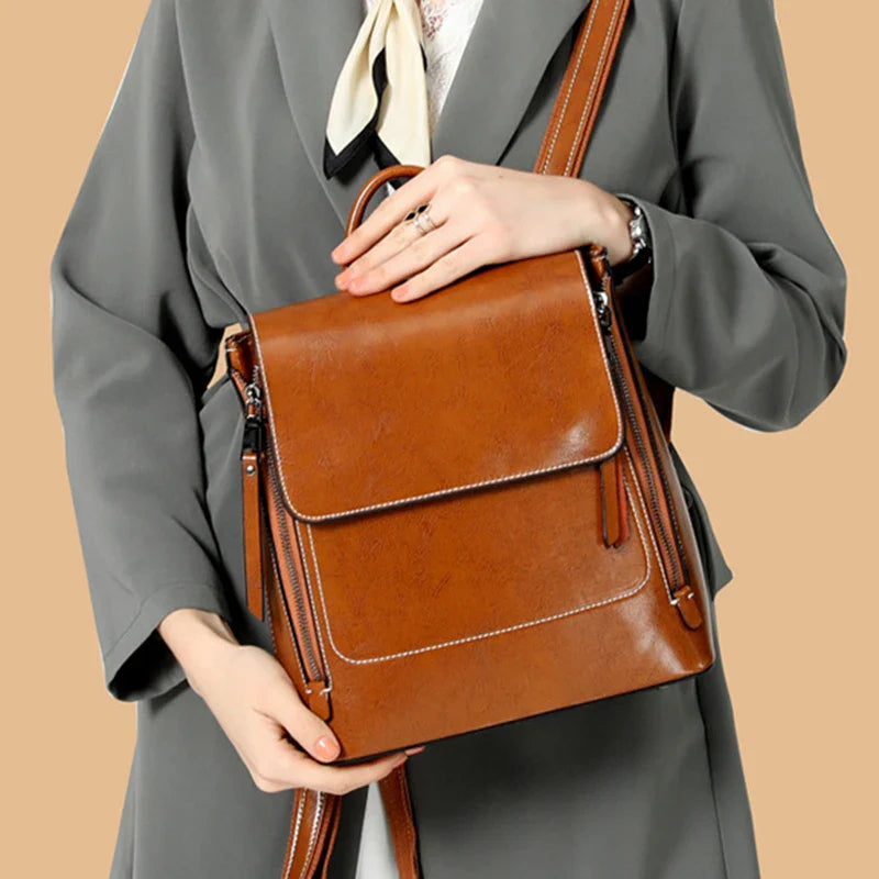 Mochila Javier: Estilo e Conforto em Couro Genuíno