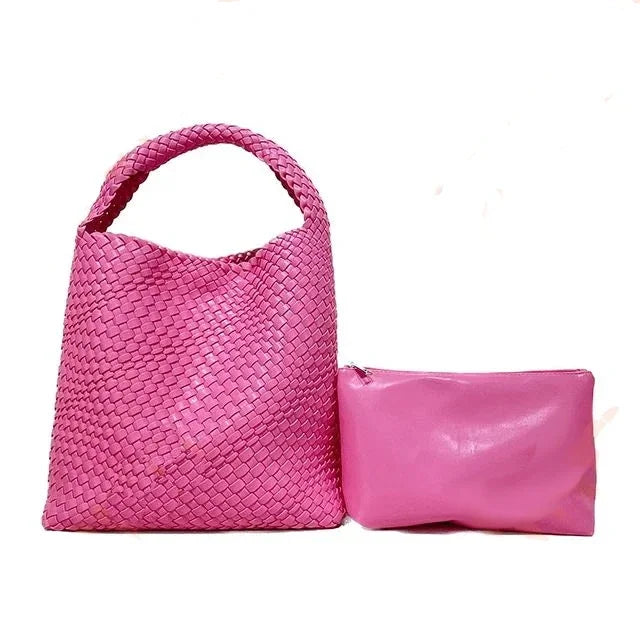 Bolsa Média Trançada Cora: Estilo e Praticidade para o Seu Dia a Dia