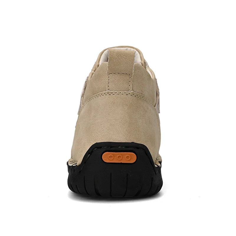 Bota Masculina de Couro Genuíno - Estilo e Conforto Para o Seu Dia a Dia