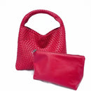 Bolsa Média Trançada Cora: Estilo e Praticidade para o Seu Dia a Dia