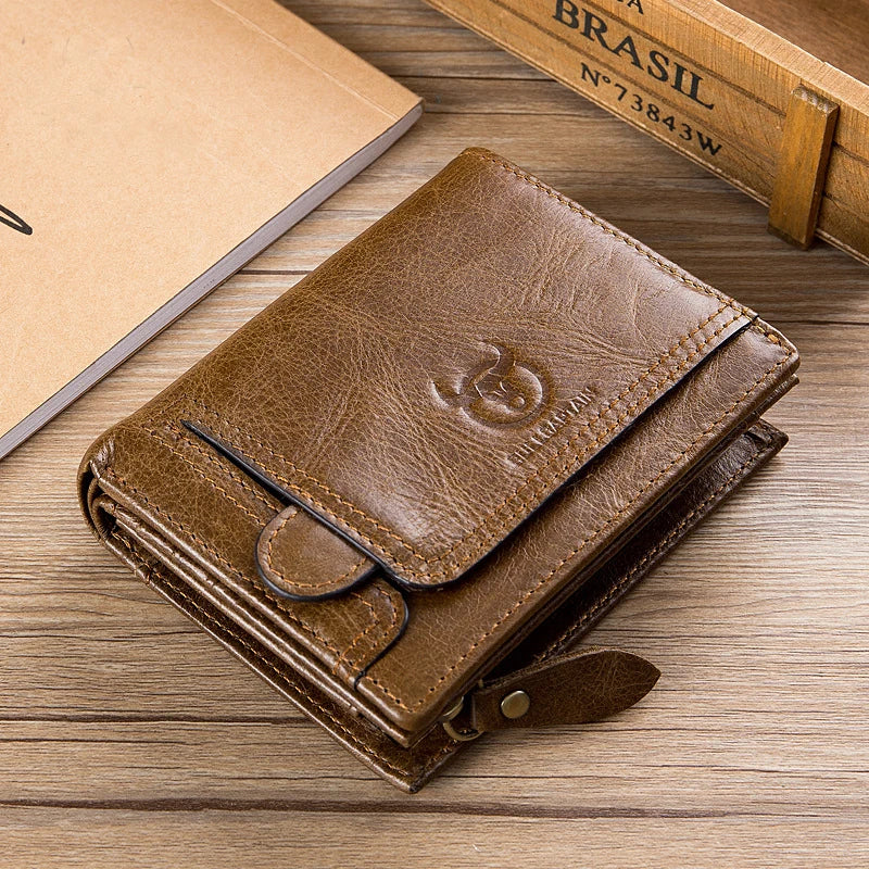 Carteira Masculina em Couro Genuíno - Estilo e Praticidade Ferruci