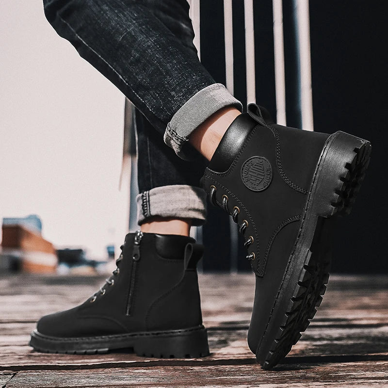 Bota Masculina de Couro Genuíno Sebastian - Conforto e Estilo para o Seu Dia a Dia