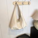 Bolsa Grande Liz: Conforto e Estilo para o Seu Dia a Dia