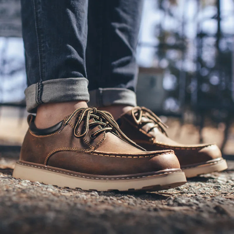 Sapato Masculino de Couro Moc Toe