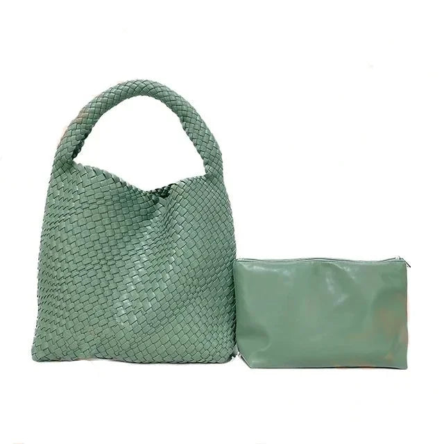 Bolsa Média Trançada Cora: Estilo e Praticidade para o Seu Dia a Dia