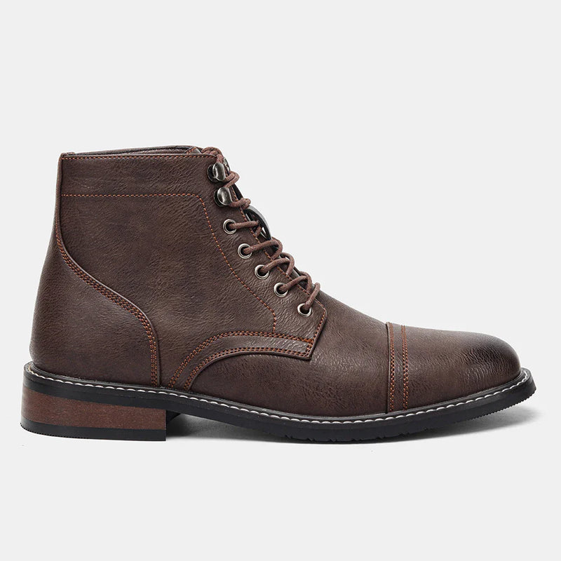 Bota Masculina em Couro Genuíno - Conforto e Estilo para o Seu Dia a Dia