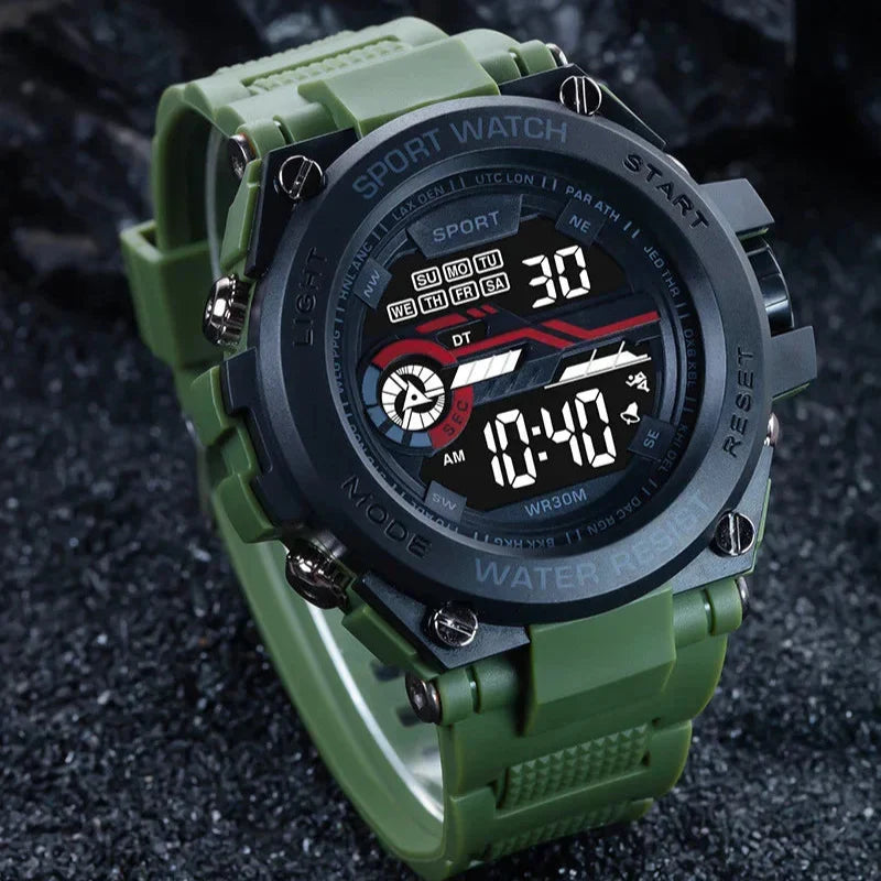 Relógio Yikaze Digital Masculino: Estilo Militar à Prova D'Água para Aventura e Praticidade