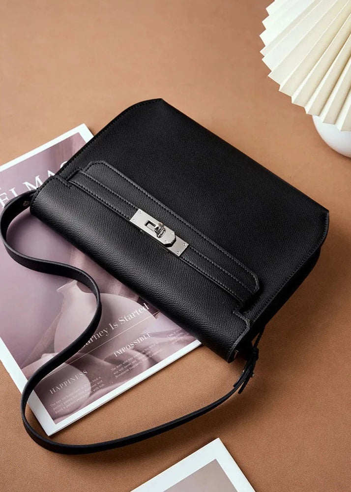 Bolsa Tiracolo Média Alane em Couro Legítimo: Praticidade e Estilo para o Seu Dia a Dia