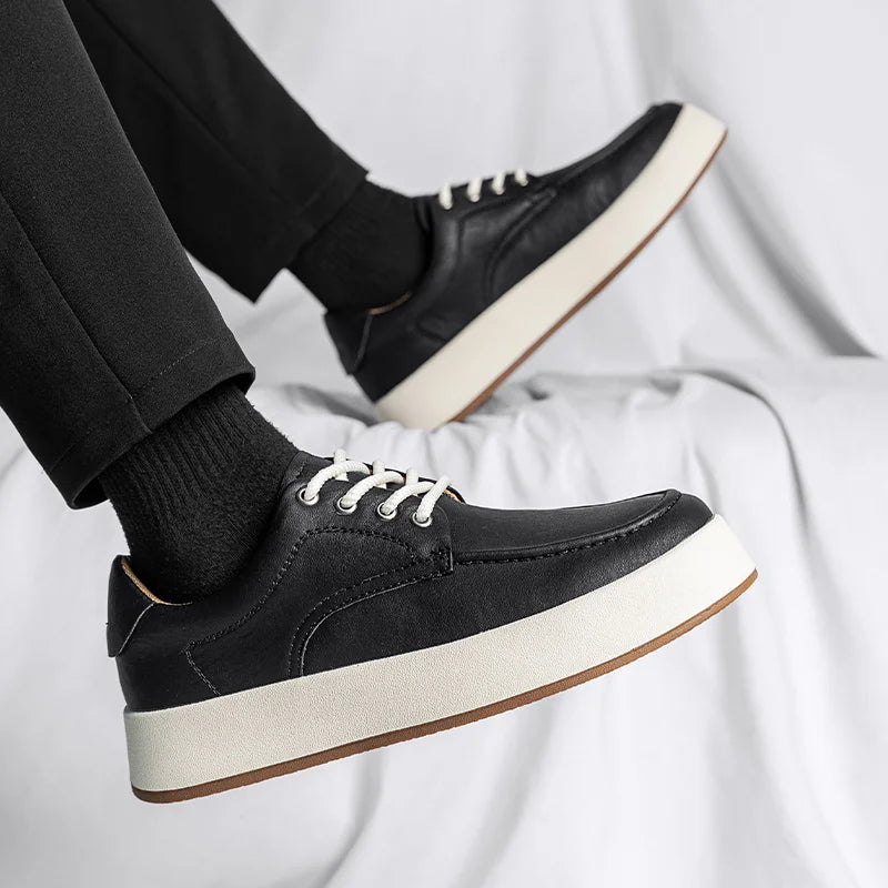 Sapatênis Masculino de Couro Genuíno Victoniro - Conforto e Estilo para o Seu Dia a Dia