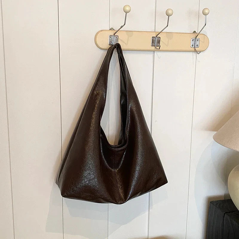 Bolsa Grande Liz: Conforto e Estilo para o Seu Dia a Dia