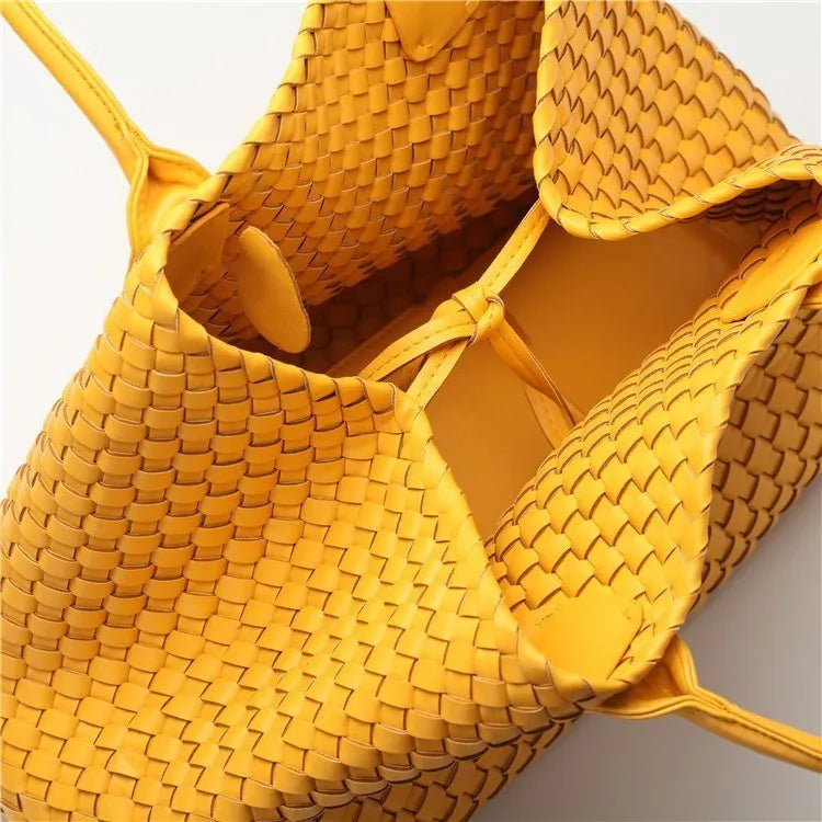 Bolsa Silvia: Praticidade e Estilo para o Seu Dia a Dia