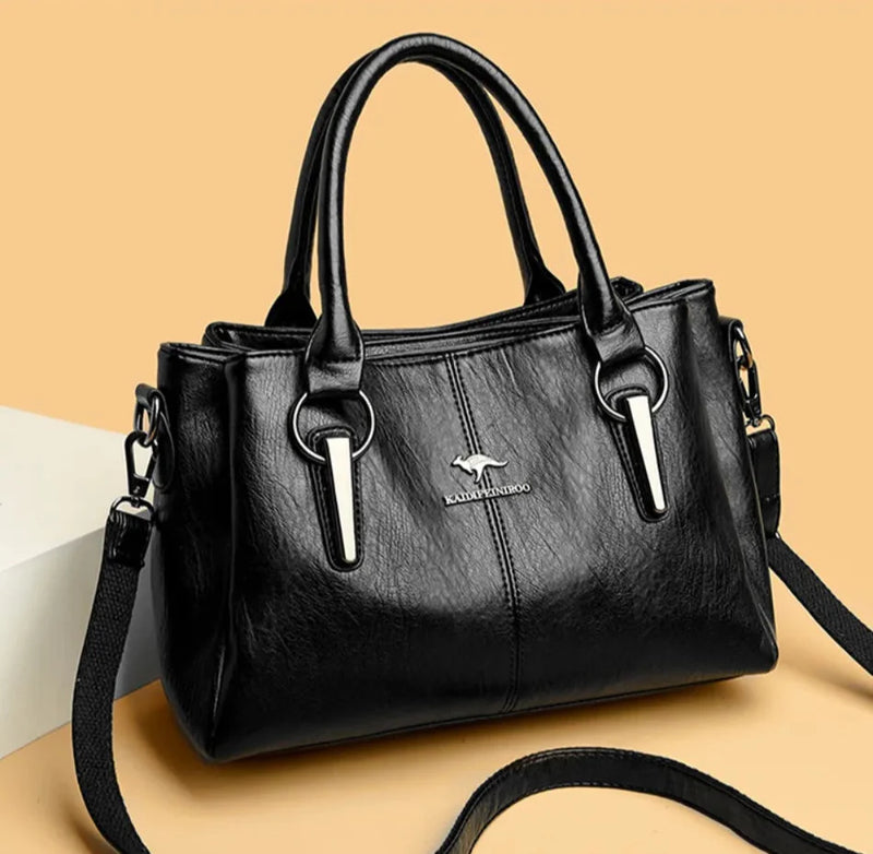 Bolsa Aura Legrand: Sofisticação e Conforto em Couro Genuíno