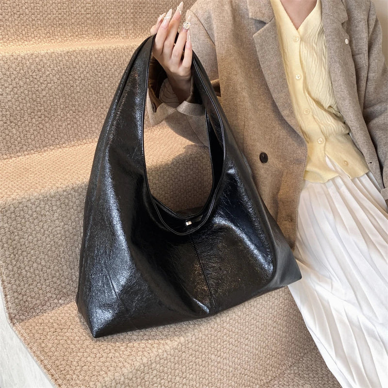 Bolsa Grande Liz: Conforto e Estilo para o Seu Dia a Dia