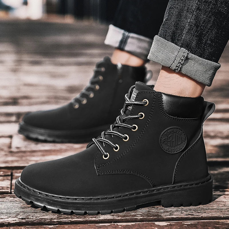 Bota Masculina de Couro Genuíno Sebastian - Conforto e Estilo para o Seu Dia a Dia