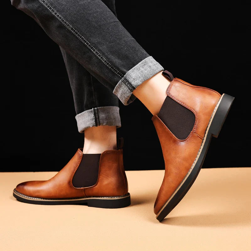 Bota Masculina de Couro Genuíno - Estilo e Conforto para o Dia a Dia